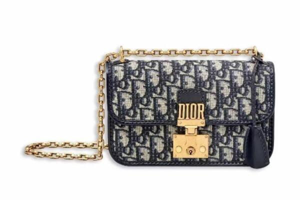 阿拉善盟回收Dior二手包.jpg